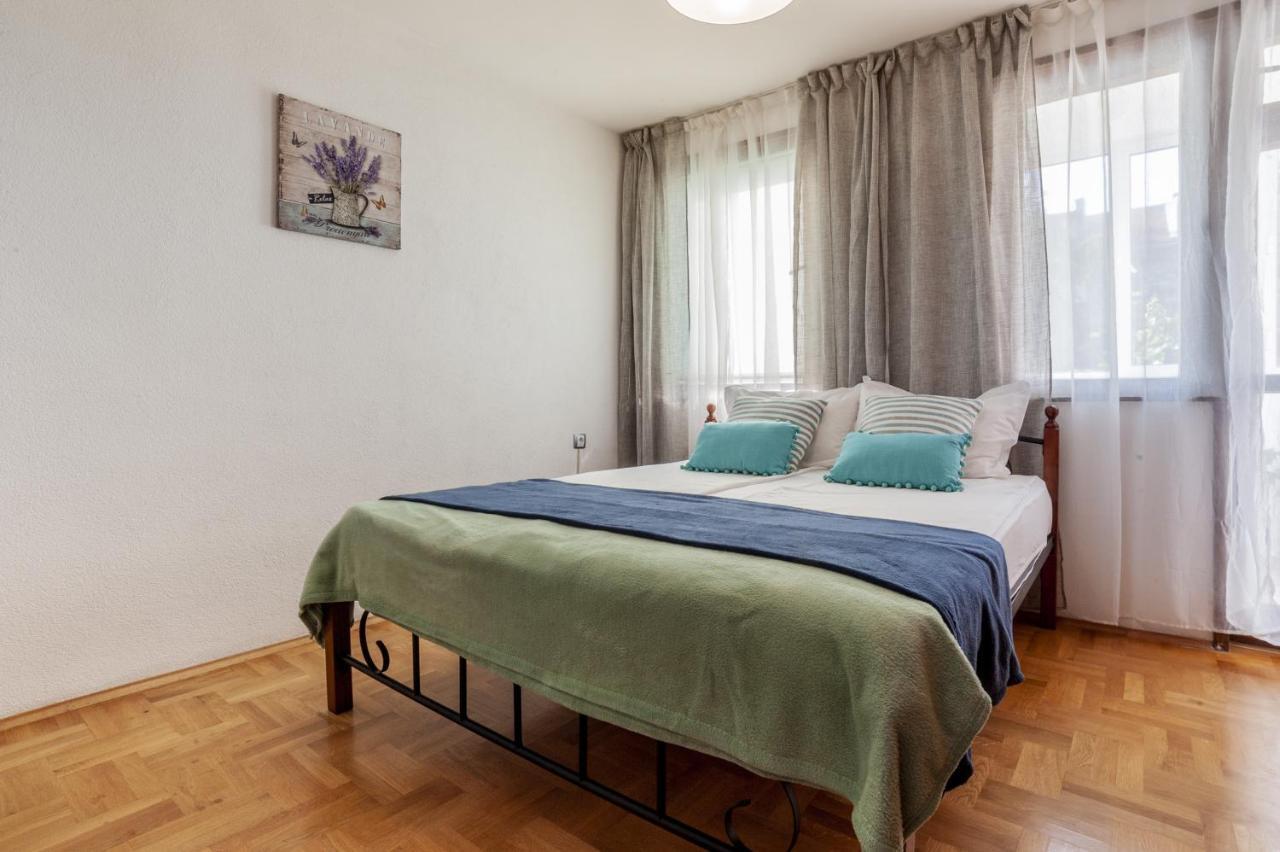 Sea Apartment Colours Burgas Exterior photo